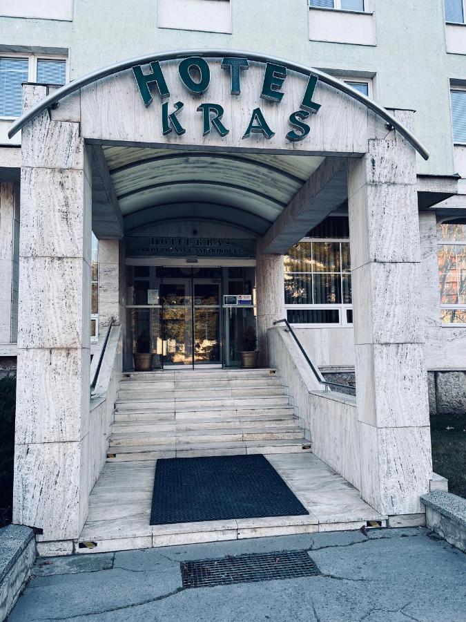 Hotel Kras Rožňava Esterno foto
