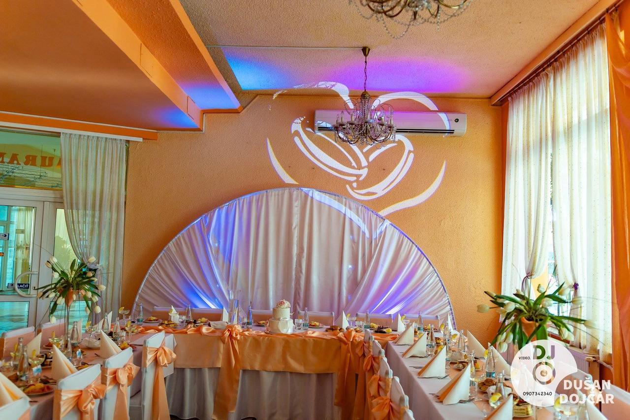 Hotel Kras Rožňava Esterno foto
