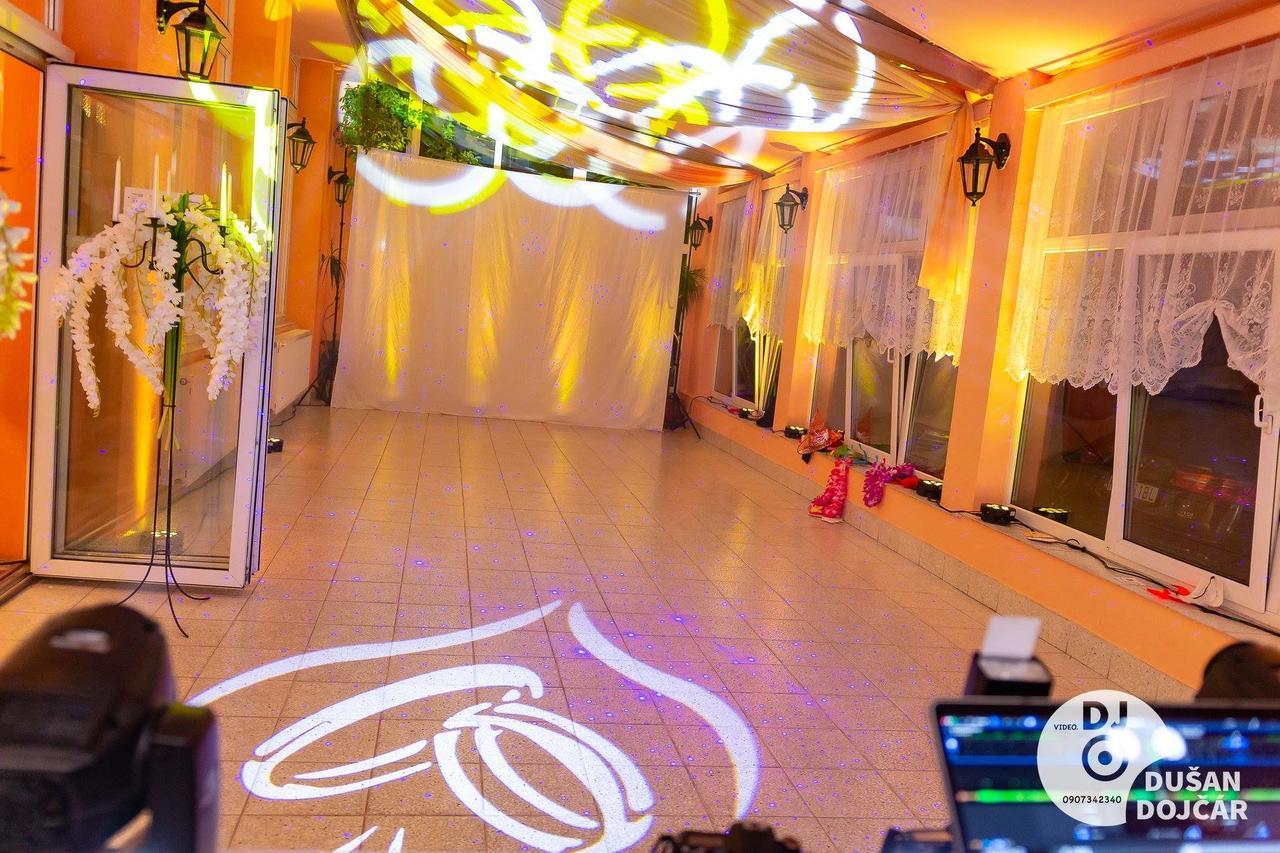 Hotel Kras Rožňava Esterno foto